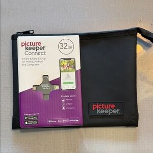 Picture Keeper Connect 32GB Backup Device & Photo Keeper Pouch
